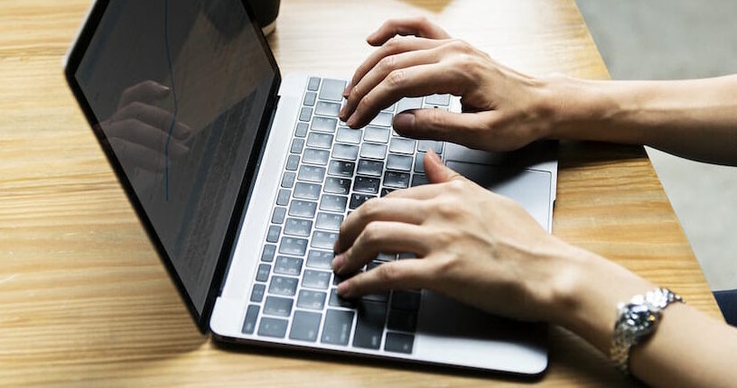 How to Stop Hand and Wrist Pain When Typing e1729279494880