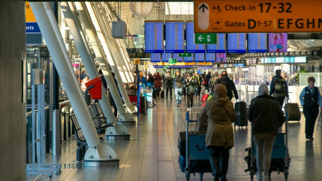 IT support Hoofddorp: the busy check-in hall at nearby Schiphol
